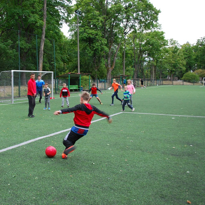 Zajęcia dla dzieci PÓŁKOLONIE mix sportów, 6-15 lat, dwójka rodzeństwa w Warszawie